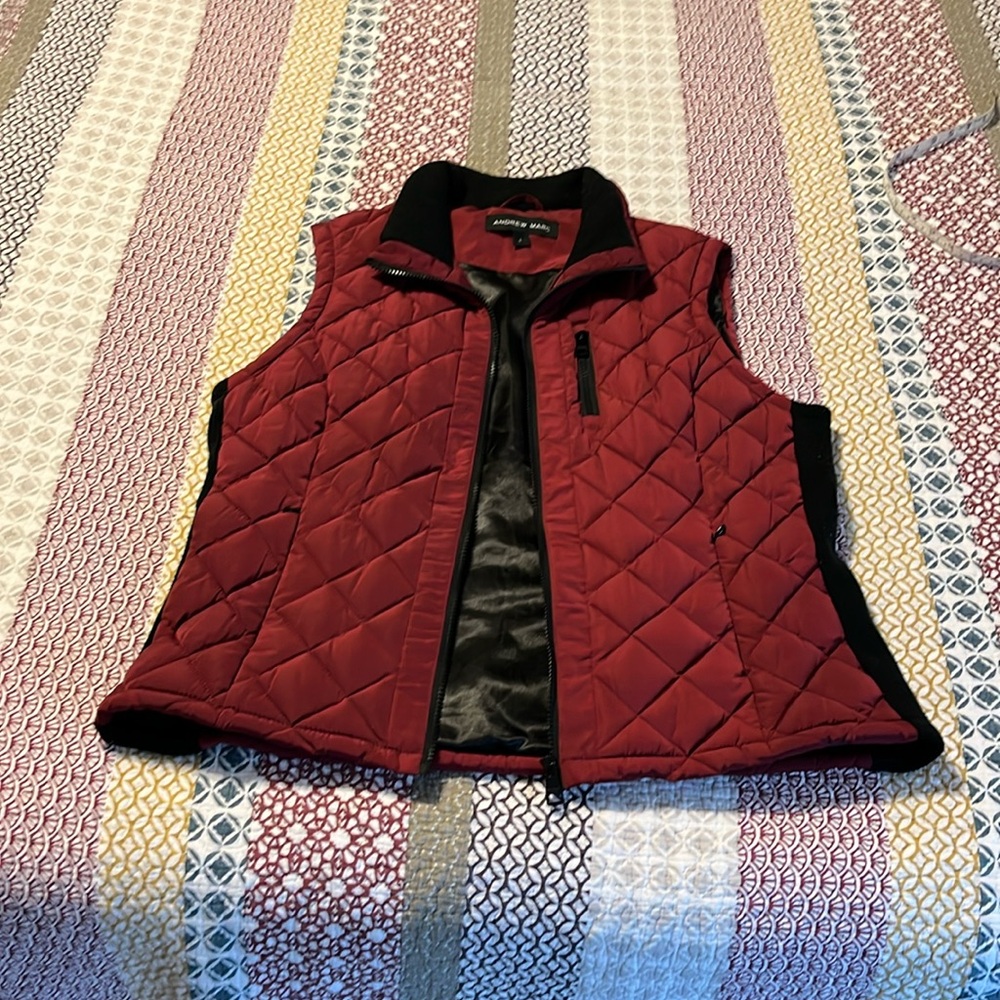 Sporty vest